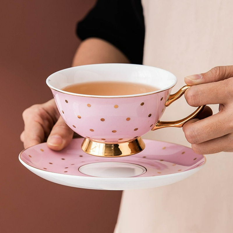 Coffee Tea Essentials - Keramische roze koffiemokken met schotel theekopje