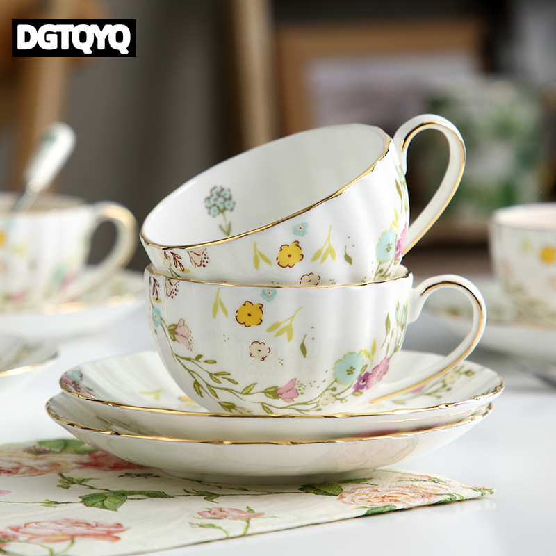 2 stuks vintage bloemen kerami - Coffee Tea Essentials recensie en prijs