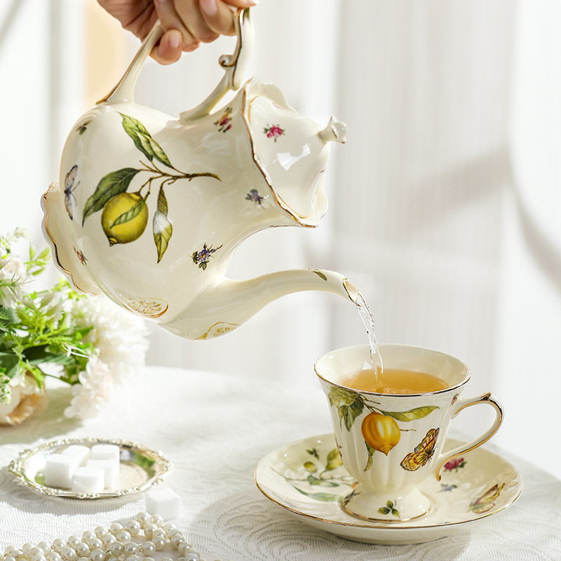 Europese theeservies in landel - Lemon Tea Coffee recensie en prijs