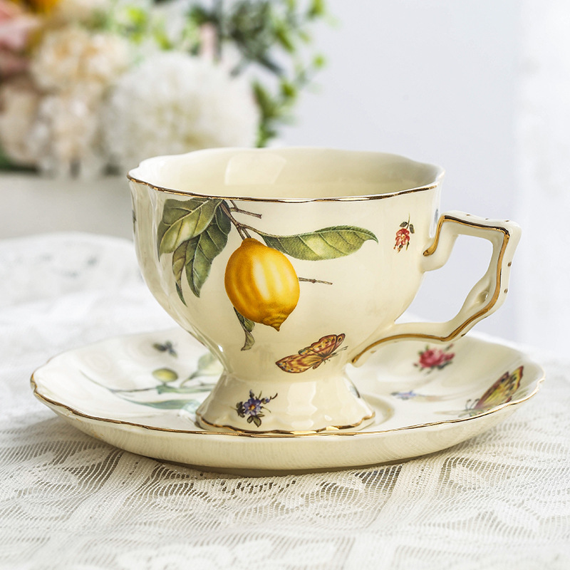 Europese theeservies in landel - Lemon Tea Coffee recensie en prijs