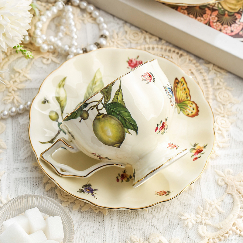 Europese theeservies in landel - Lemon Tea Coffee recensie en prijs