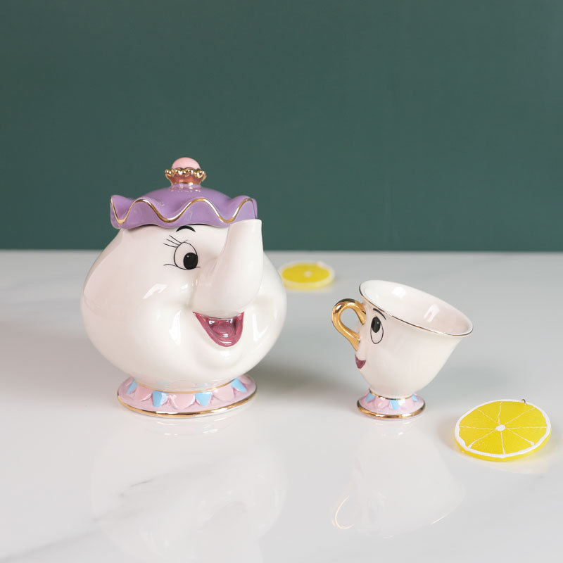 Hete theepot cartoon Belle en  - Coffee Tea Jars recensie en prijs