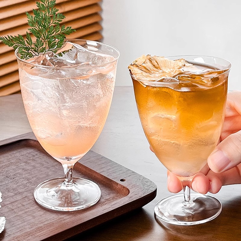 Eenvoudige glazen beker met ho - Lemon Tea Coffee recensie en prijs